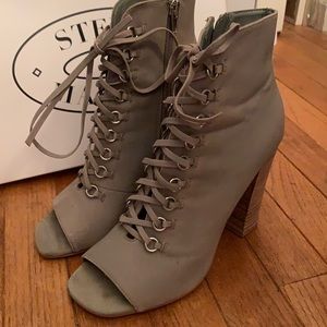 Grey Steve Madden open toe booties. Size 8.5